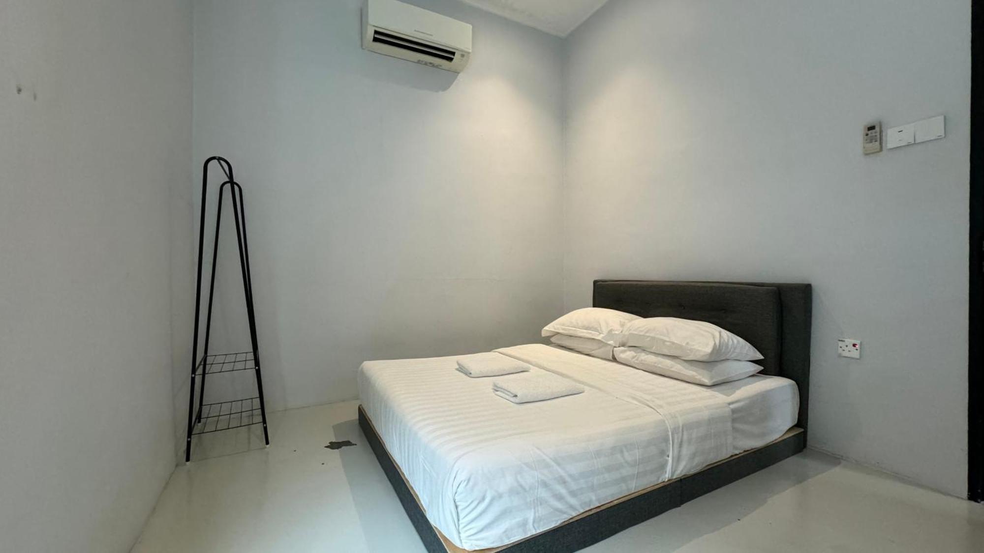 Zen Retreat Glass Pool Villa Taiping Luaran gambar